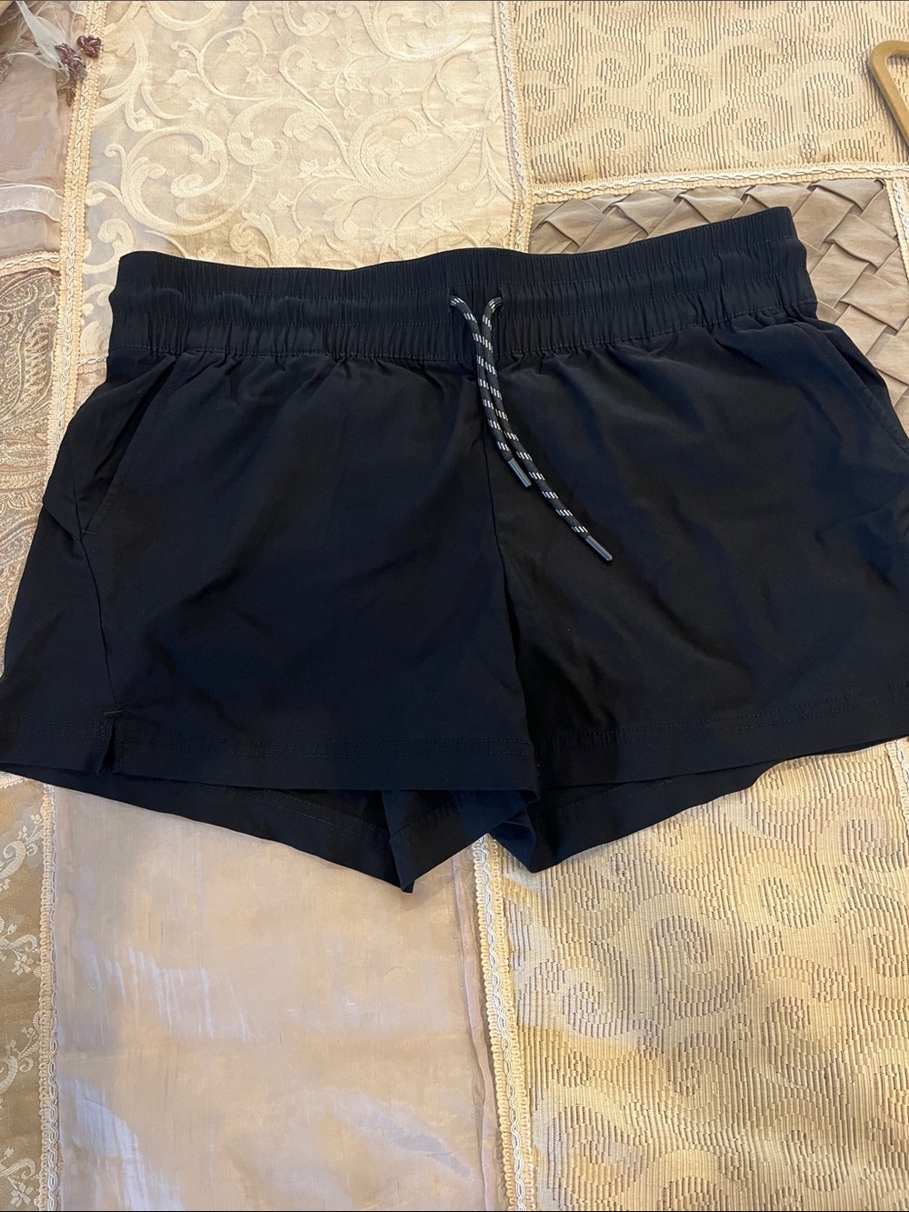 Avalanche Black Women's Athletic Drawstring Shorts with Side and Back Pockets L